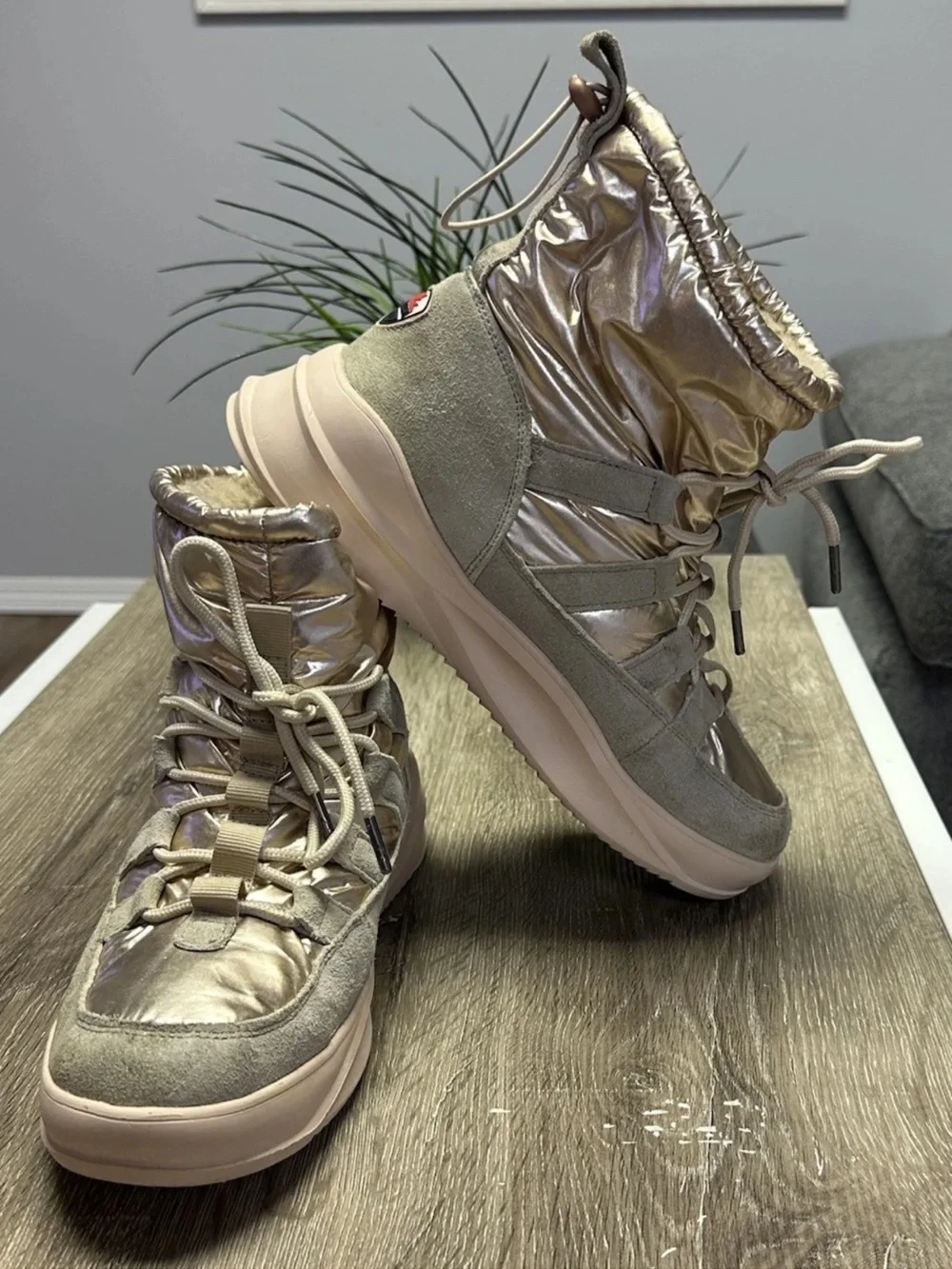 Women’s PAJAR Aviva Rose Gold Faux Fur-Lined Waterproof Boots Size 8-8.5